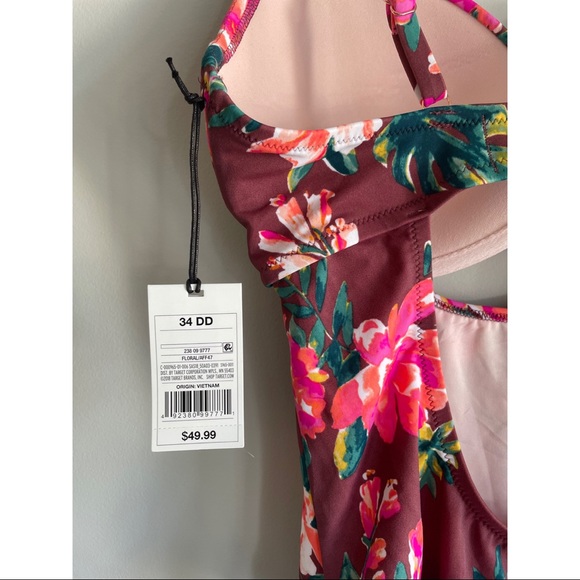 Shade and shore swimsuit - size 34DD - Picture 5 of 5